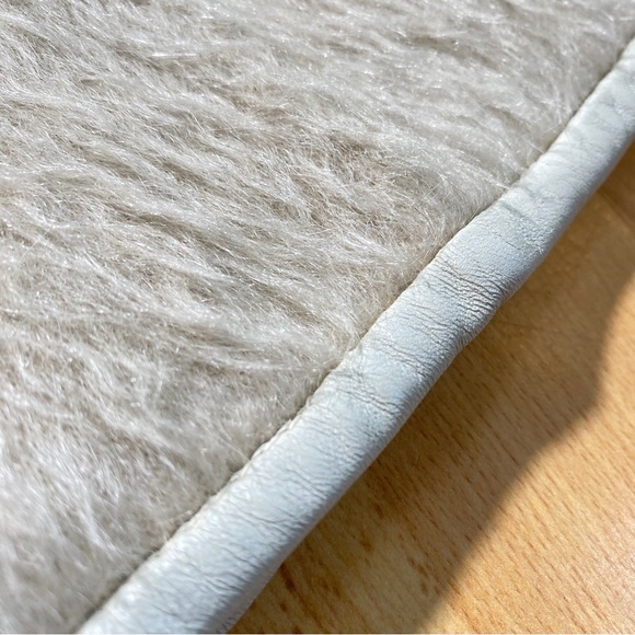 Sills Cream Color Mohair and Leather Reversible Cape with Pockets - Picture 12 of 16